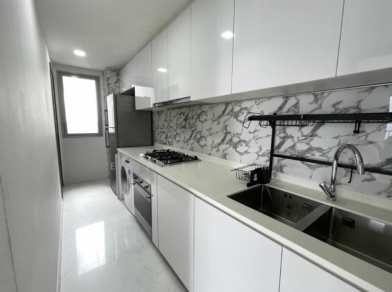 Queens Peak, 3 Dundee Road, 4 Bedrooms, 1,507 sqft, Condominium For Rent, by Esther Lim, 24115259 - Kitchen - PropertyGuru.com.sg