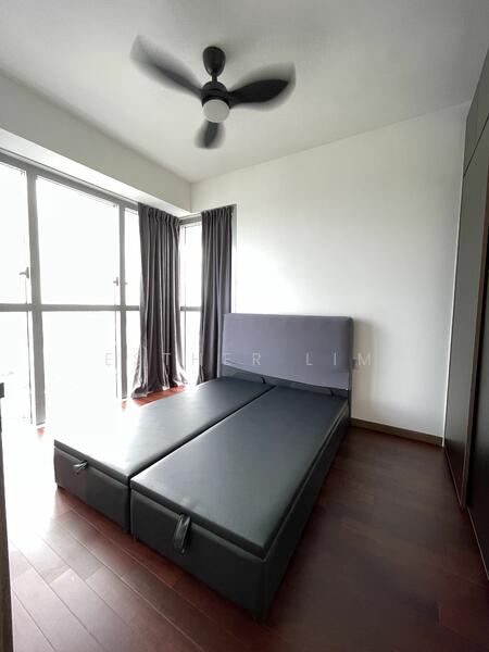 Queens Peak, 3 Dundee Road, 4 Bedrooms, 1,507 sqft, Condominium For Rent, by Esther Lim, 24115259 - Master bedroom - PropertyGuru.com.sg