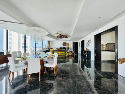 For Sale - Boulevard Vue