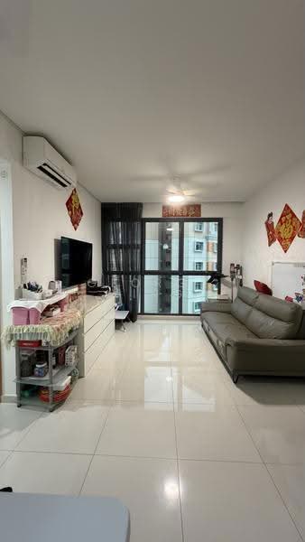 Prive, 35 Punggol Field, Hougang / Punggol / Sengkang, 2 Bedrooms, 775 sqft, Executive Condominium For Sale, by George Ying, 24121229 - Living Room - PropertyGuru.com.sg