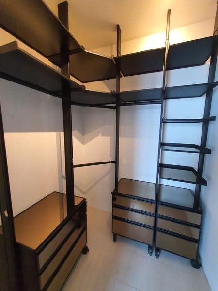 Spottiswoode Residences, 48 Spottiswoode Park Road, Chinatown / Tanjong Pagar, 2 Bedrooms, 958 sqft, Condominium For Rent, by CY Tan, 24121648 - Bombshelter-cum-wardrobe - PropertyGuru.com.sg