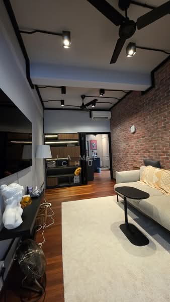 71 Seng Poh Road, 71 Seng Poh Road, 2 Bedrooms, 750 sqft, Walk-up Apartment For Rent, by James Chui, 24124345 - PropertyGuru.com.sg