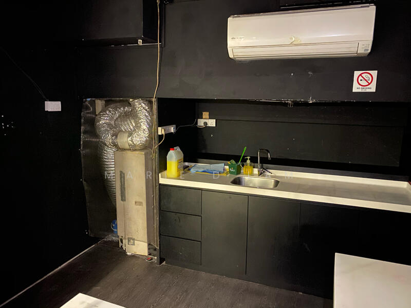 The Adelphi, 1 Coleman Street, 805 sqft, Mall Shop For Sale, by Marie D Lam, 24125506 - CommercialGuru.com.sg