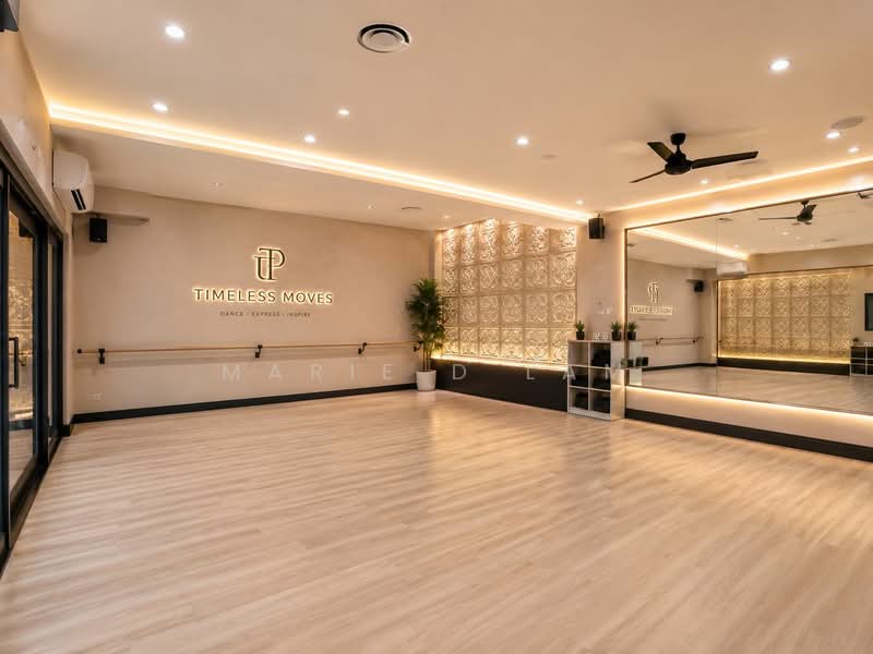 The Adelphi, 1 Coleman Street, 805 sqft, Mall Shop For Sale, by Marie D Lam, 24125506 - AI generated idea of a dance studio with actual space photo - CommercialGuru.com.sg