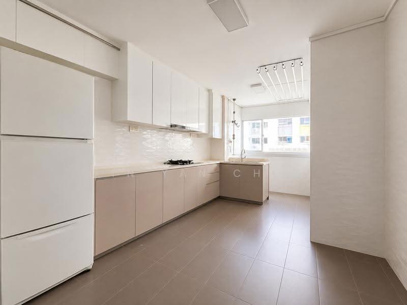 617 Yishun Ring Road, 617 Yishun Ring Road, Sembawang / Yishun, 2 Bedrooms, 786 sqft, HDB Flat For Rent, by Xin Yan Chua, 24126310 - Spacious kitchen - PropertyGuru.com.sg