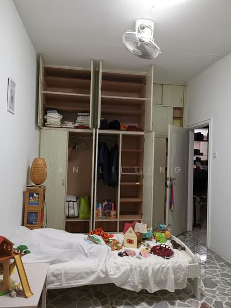 Serangoon Garden Estate, Hythe Road, 3 Bedrooms, 2,000 sqft, Terraced House For Rent, by Kan Li Ling, 24126883 - PropertyGuru.com.sg