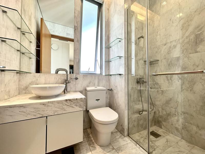 Leonie Hill Residences, 1 Leonie Hill Road, Orchard / River Valley, 2 Bedrooms, 1,389 sqft, Apartment For Rent, by Kwan Le Yuan, 24127062 - Common Bathroom - PropertyGuru.com.sg