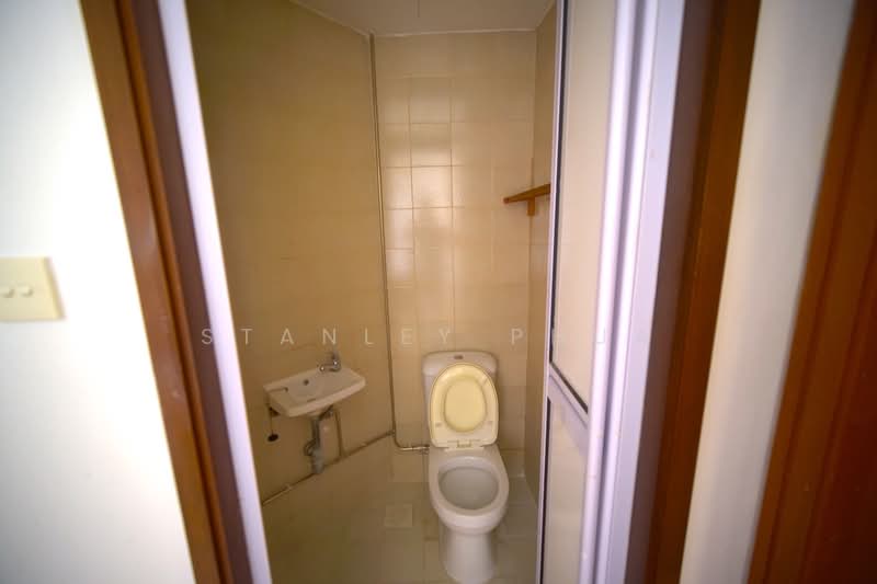 Villa Marina, 21 Jalan Sempadan, 3 Bedrooms, 1,281 sqft, Condominium For Rent, by Stanley Phua, 24127454 - PropertyGuru.com.sg