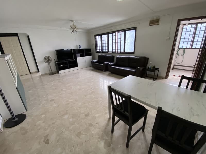 318 Bukit Batok Street 32, 318 Bukit Batok Street 32, 3 Bedrooms, 1,055 sqft, HDB Flat For Rent, by Ben Lee, 24127754 - PropertyGuru.com.sg