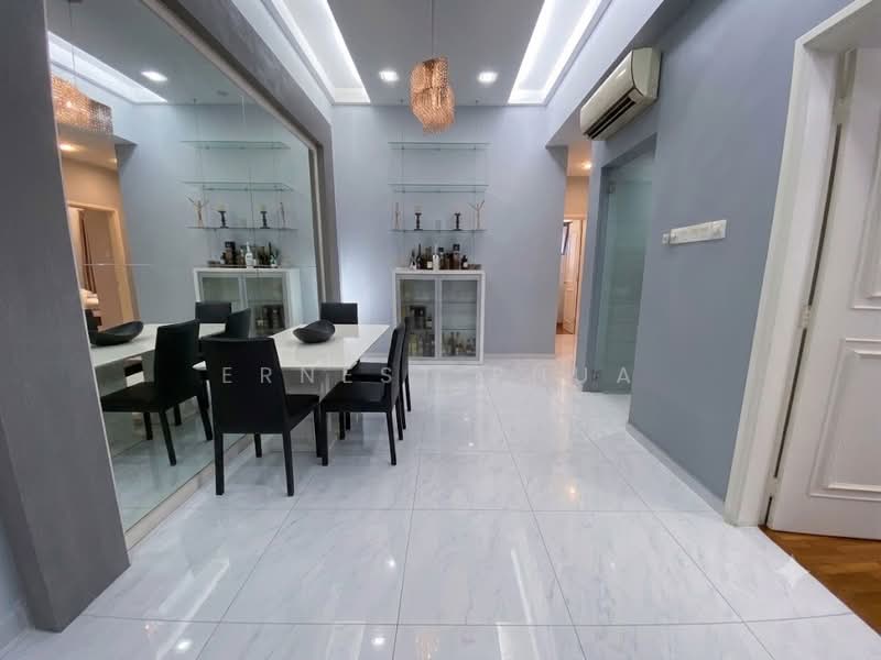 Kentish Court, 33 Oxford Road, 3 Bedrooms, 1,227 sqft, Apartment For Sale, by Ernest Phua, 24128418 - Dining room - PropertyGuru.com.sg