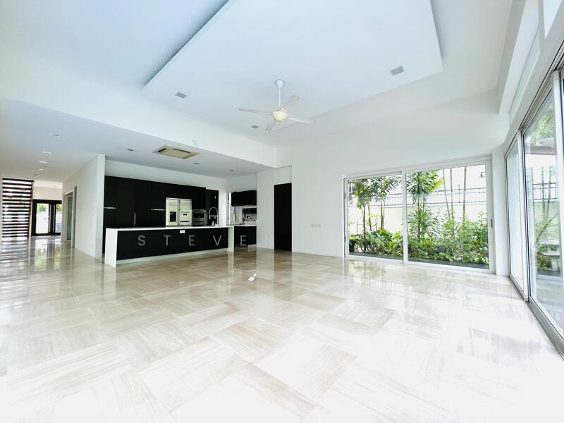 Holland Road Stunning Bungalow with Pool and Greenery View, , 6 Bedrooms, 7,050 sqft, Detached House For Rent, by Steven Wang, 24128423 - PropertyGuru.com.sg