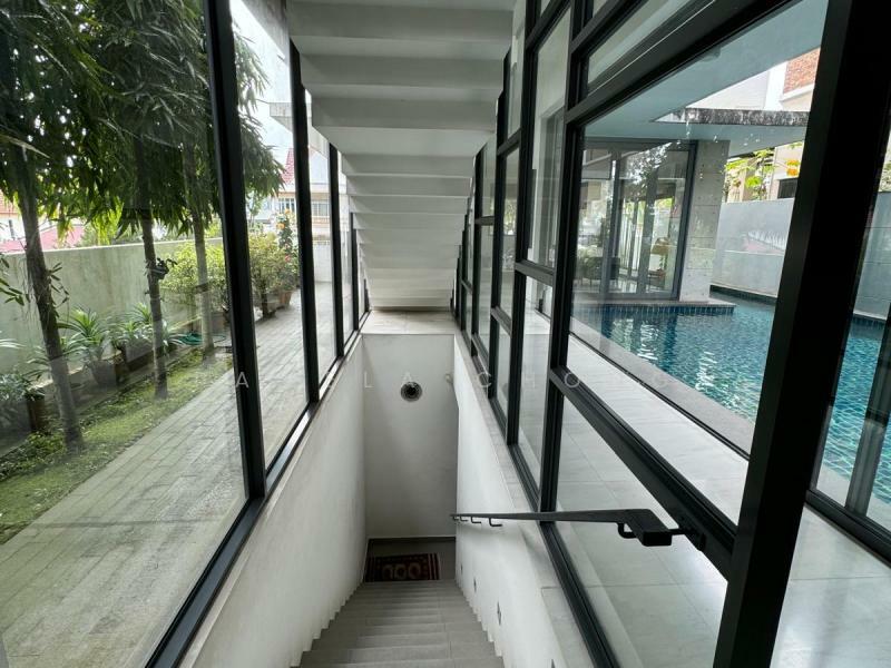 BINJAI AREA⭐️ BEAUTIFUL BUNGALOW⭐️WIDE FRONTAGE ⭐️ POOL, A1 VIEW ⭐️ 1KM MGS ☎️ PAM 90228600, HUA GUAN AVENUE / SIAN TUAN AVENUE / BINJAI PARK, 6 Bedrooms, 6,540 sqft, Detached House For Sale, by Pamela Chong, 24131128 - PropertyGuru.com.sg