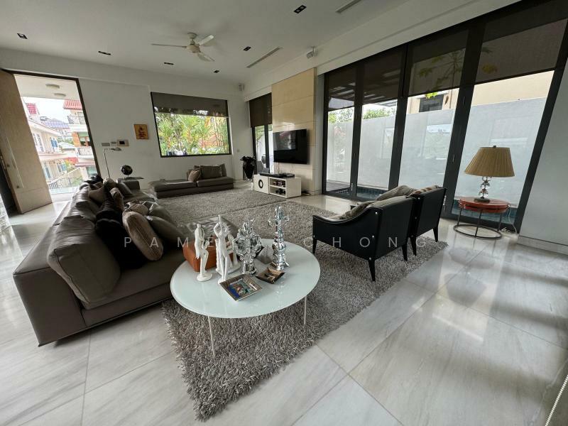 BINJAI AREA⭐️ BEAUTIFUL BUNGALOW⭐️WIDE FRONTAGE ⭐️ POOL, A1 VIEW ⭐️ 1KM MGS ☎️ PAM 90228600, HUA GUAN AVENUE / SIAN TUAN AVENUE / BINJAI PARK, 6 Bedrooms, 6,540 sqft, Detached House For Sale, by Pamela Chong, 24131128 - PropertyGuru.com.sg