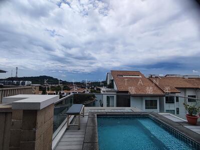 For Sale - The Berth by the Cove