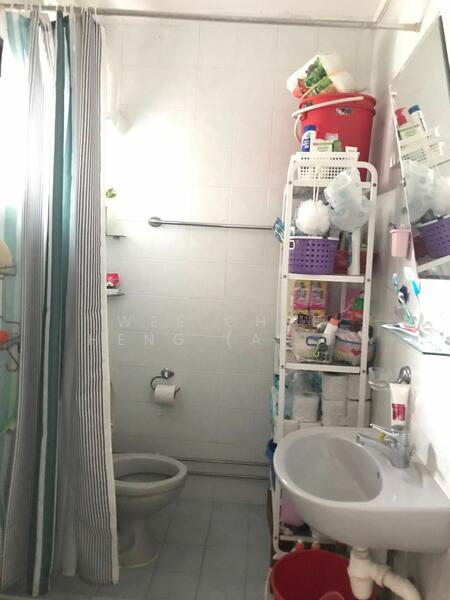 For Rent - 3A Holland Close