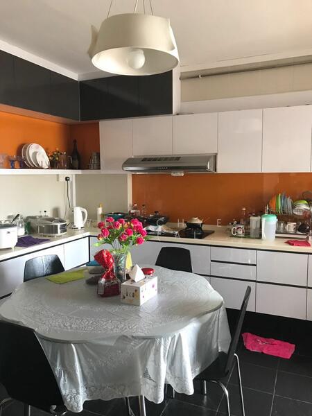 For Rent - 3A Holland Close