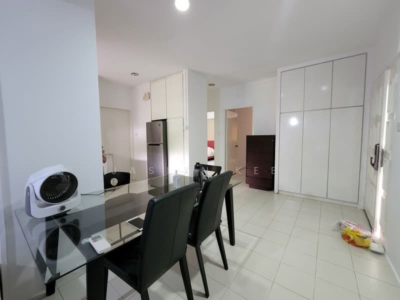 Eastern Lagoon II, 200 Upper East Coast Road, 2 Bedrooms, 1,077 sqft, Condominium For Rent, by Jaslyn Kee, 24134076 - PropertyGuru.com.sg