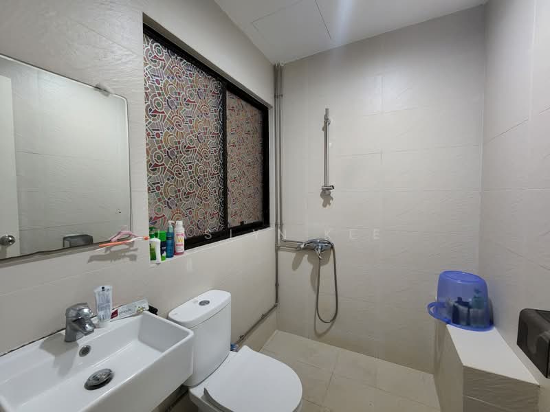 Eastern Lagoon II, 200 Upper East Coast Road, 2 Bedrooms, 1,077 sqft, Condominium For Rent, by Jaslyn Kee, 24134076 - PropertyGuru.com.sg