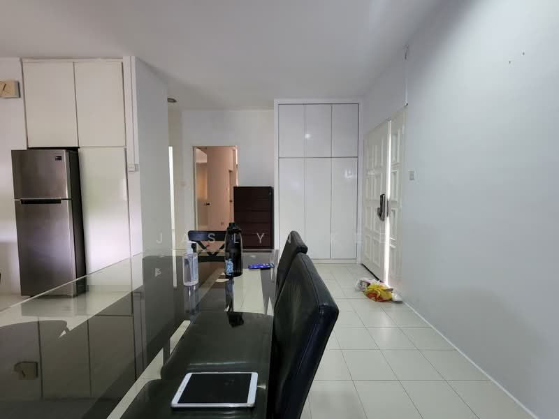 Eastern Lagoon II, 200 Upper East Coast Road, 2 Bedrooms, 1,077 sqft, Condominium For Rent, by Jaslyn Kee, 24134076 - PropertyGuru.com.sg