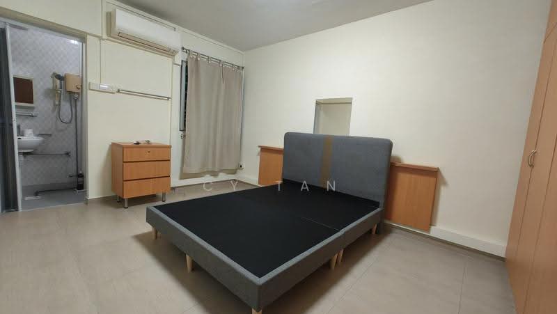 427 Clementi Avenue 3, 427 Clementi Avenue 3, Buona Vista / West Coast / Clementi New Town, 3 Bedrooms, 980 sqft, HDB Flat For Rent, by CY Tan, 24134292 - Master Bedroom - PropertyGuru.com.sg