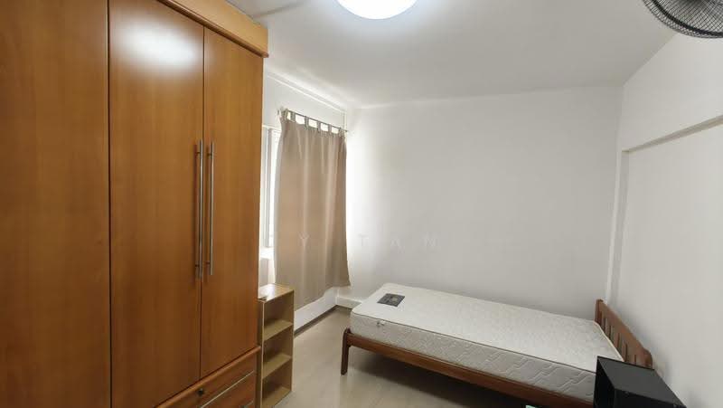 427 Clementi Avenue 3, 427 Clementi Avenue 3, Buona Vista / West Coast / Clementi New Town, 3 Bedrooms, 980 sqft, HDB Flat For Rent, by CY Tan, 24134292 - Bedroom - PropertyGuru.com.sg