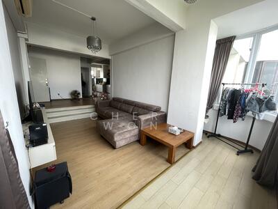 For Sale - Lakepoint Condo