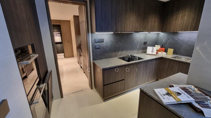 For Sale - Klimt Cairnhill