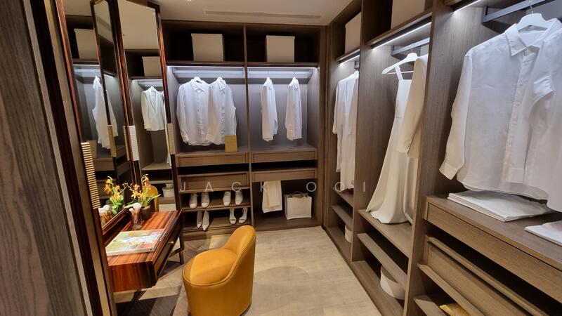 For Sale - Klimt Cairnhill