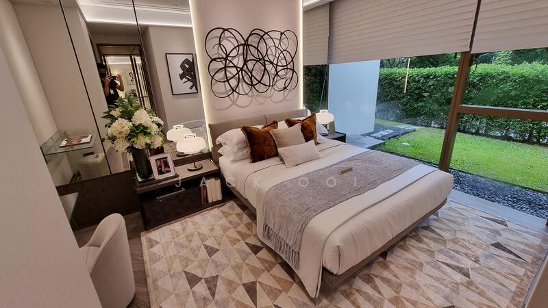 For Sale - Klimt Cairnhill