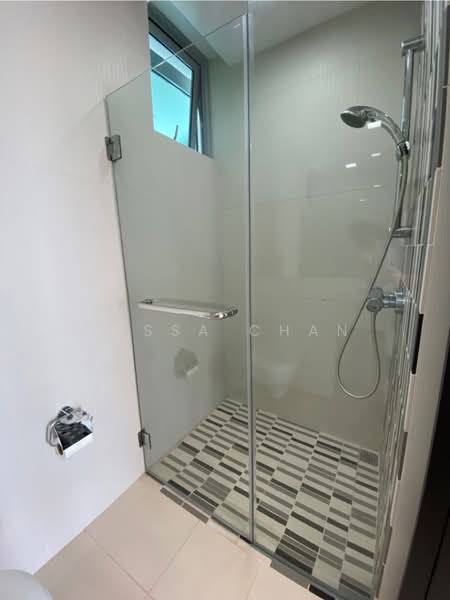 Southbank, 881 North Bridge Road, 2 Bedrooms, 969 sqft, Condominium For Rent, by Tessa Chan, 24135987 - Common Bathroom - PropertyGuru.com.sg