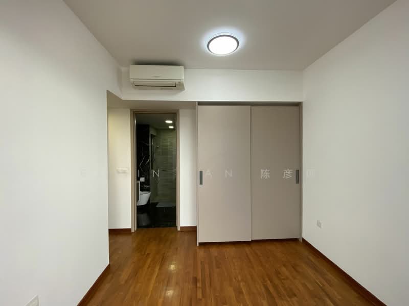 J Gateway, 2 Gateway Drive, 3 Bedrooms, 893 sqft, Condominium For Rent, by Elgin Tan, 24136801 - PropertyGuru.com.sg