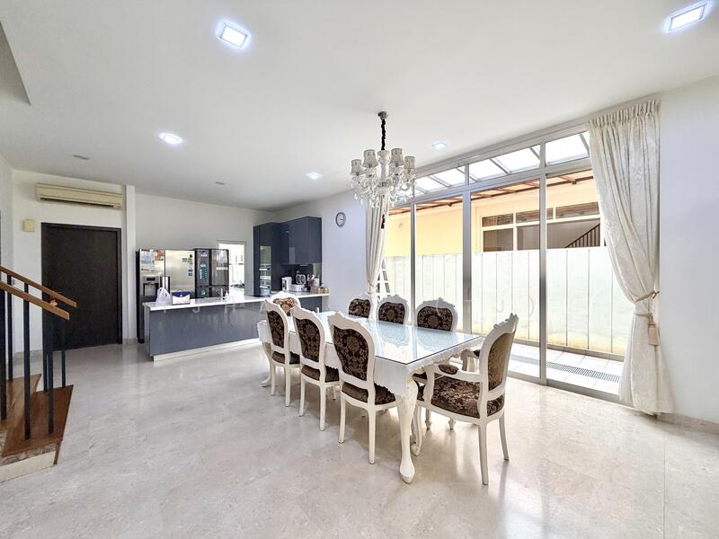 L1: Dining Hall - Dry Kitchen