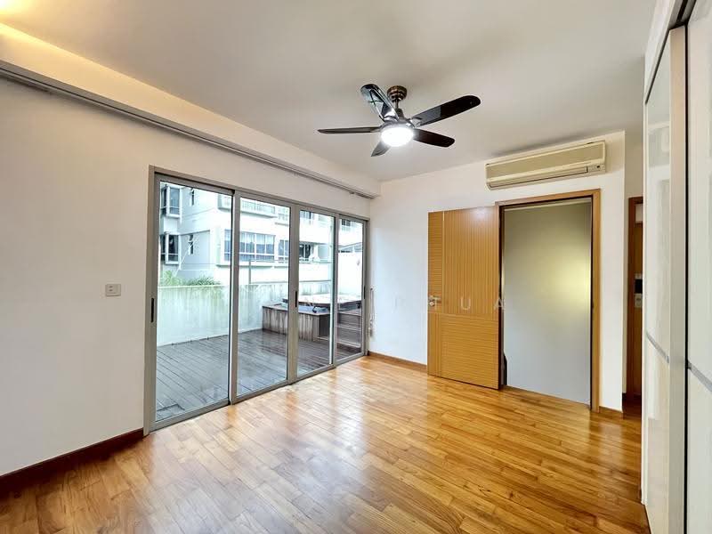 The Ford @ Holland, 1 Ford Avenue, Tanglin / Holland / Bukit Timah, 4 Bedrooms, 3,294 sqft, Cluster House For Rent, by Eirene Phua, 24139610 - L3: Master with attached bath. Roof balcony with jacuzzi - PropertyGuru.com.sg