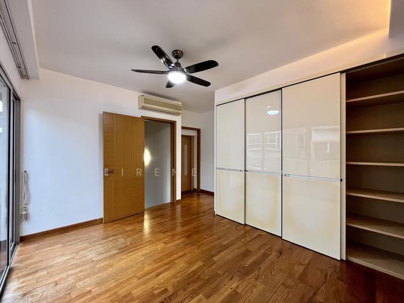 The Ford @ Holland, 1 Ford Avenue, Tanglin / Holland / Bukit Timah, 4 Bedrooms, 3,294 sqft, Cluster House For Rent, by Eirene Phua, 24139610 - L3: Master with attached bath. Roof balcony with jacuzzi - PropertyGuru.com.sg