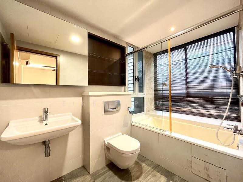 The Ford @ Holland, 1 Ford Avenue, Tanglin / Holland / Bukit Timah, 4 Bedrooms, 3,294 sqft, Cluster House For Rent, by Eirene Phua, 24139610 - Junior bath - PropertyGuru.com.sg