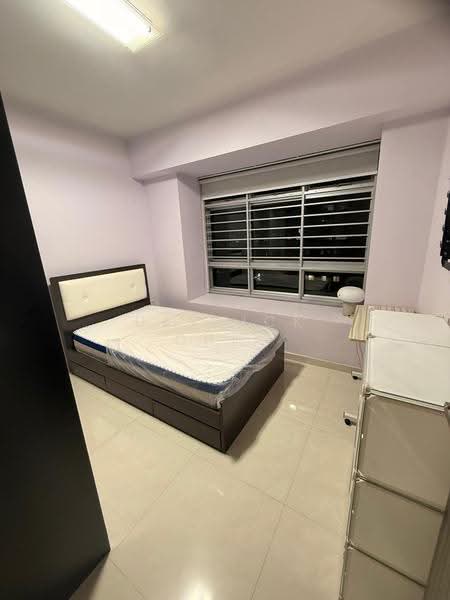 61B Strathmore Avenue, 61B Strathmore Avenue, Alexandra / Commonwealth, Room Rental, 150 sqft, HDB Flat For Rent, by Derrick Chia, 24140617 - Bedroom - PropertyGuru.com.sg