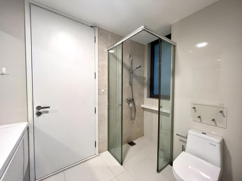 Sky Habitat, 9 Bishan Street 15, Ang Mo Kio / Bishan / Thomson, 2 Bedrooms, 710 sqft, Condominium For Rent, by Ena Teo, 24140875 - Shower - PropertyGuru.com.sg