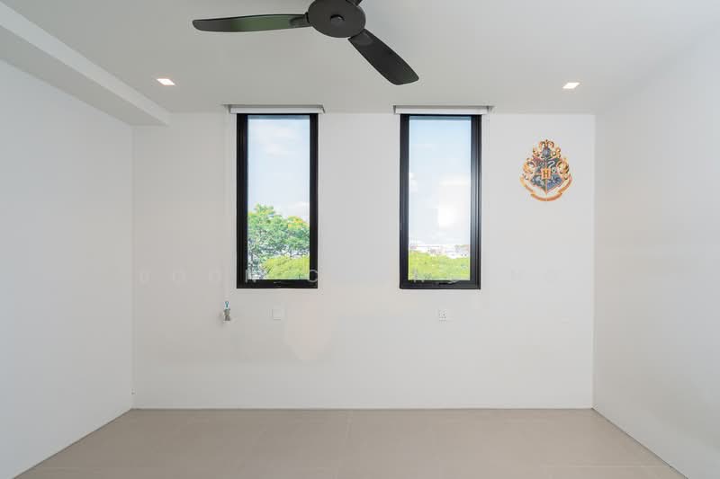 Inter-terrace at Casuarina Road, Casuarina Road, 2 Bedrooms, 2,000 sqft, Terraced House For Rent, by Boon Chong Ng, 24142147 - PropertyGuru.com.sg
