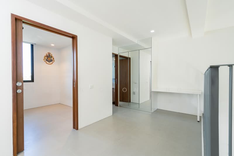 Inter-terrace at Casuarina Road, Casuarina Road, 2 Bedrooms, 2,000 sqft, Terraced House For Rent, by Boon Chong Ng, 24142147 - PropertyGuru.com.sg