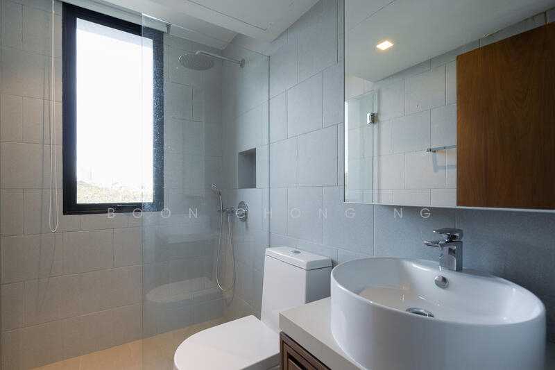 Inter-terrace at Casuarina Road, Casuarina Road, 2 Bedrooms, 2,000 sqft, Terraced House For Rent, by Boon Chong Ng, 24142147 - PropertyGuru.com.sg