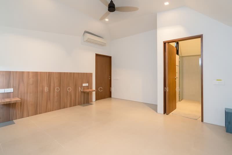 Inter-terrace at Casuarina Road, Casuarina Road, 2 Bedrooms, 2,000 sqft, Terraced House For Rent, by Boon Chong Ng, 24142147 - PropertyGuru.com.sg