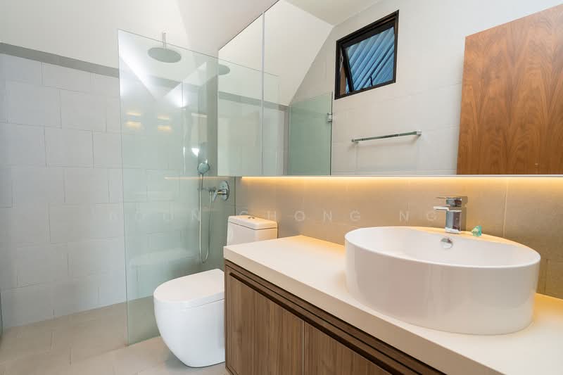 Inter-terrace at Casuarina Road, Casuarina Road, 2 Bedrooms, 2,000 sqft, Terraced House For Rent, by Boon Chong Ng, 24142147 - PropertyGuru.com.sg