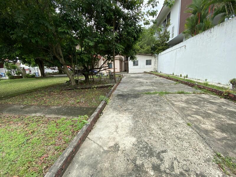 For Sale - Parkstone Road / Goodman Road / Crescent Road