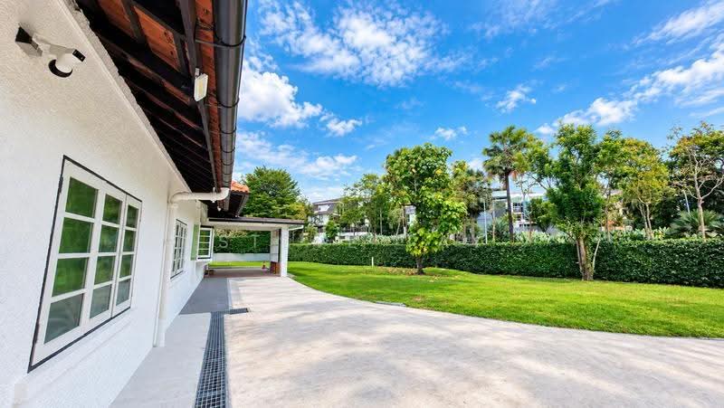 Exceptional Invest & Rebuild Potential | 50m Front. Coveted Locale, 1km ACS, SCGS, SJI. Nxt Orchard, Newton / Novena, 3 Bedrooms, 3,808 sqft, Good Class Bungalow For Sale, by Steve Tay, 24142602 - Exterior - PropertyGuru.com.sg