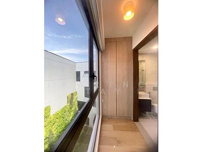 For Rent - 77 @ East Coast