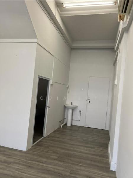 515 Bedok North Avenue 2, 515 Bedok North Avenue 2, Bedok / Upper East Coast, 300 sqft, Other Retail For Rent, by Jodia Tay, 24142999 - Interior - CommercialGuru.com.sg