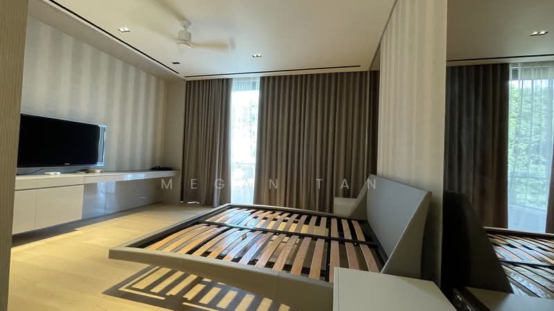 Dalkeith/Harlyn/Berrima Detached D11, , 7 Bedrooms, 7,800 sqft, Detached House For Rent, by Megan Tan, 24143284 - Top floor master ensuite leading to balcony - PropertyGuru.com.sg