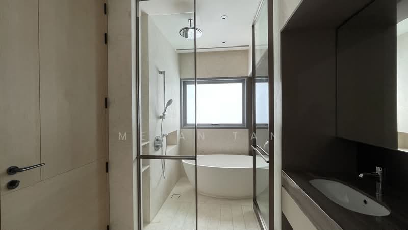 Dalkeith/Harlyn/Berrima Detached D11, , 7 Bedrooms, 7,800 sqft, Detached House For Rent, by Megan Tan, 24143284 - Master bathroom - PropertyGuru.com.sg