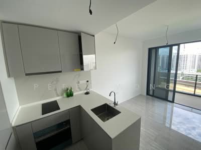 For Rent - Parc Esta