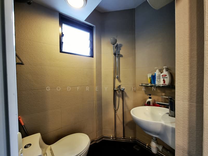 264 Jurong East Street 24, 264 Jurong East Street 24, 2 Bedrooms, 721 sqft, HDB Flat For Rent, by Godfrey Chan, 24144769 - PropertyGuru.com.sg